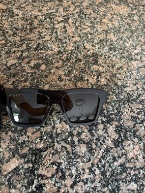 Gucci Black Oversized Square Sunglasses